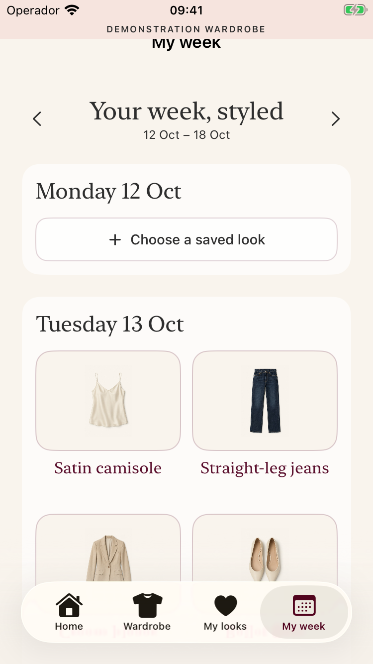 My week: a calendar with a planned outfit